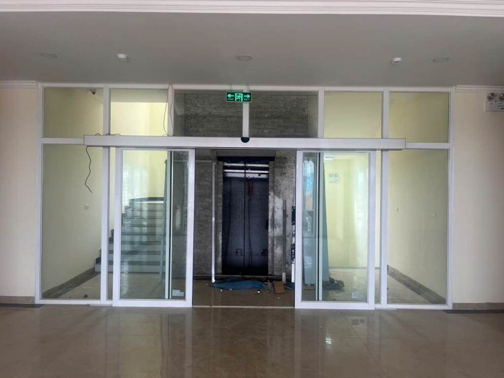 Cửa chống cháy tự động