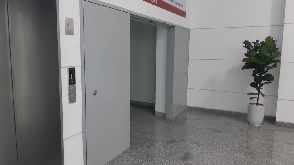 Cửa chống cháy tự động